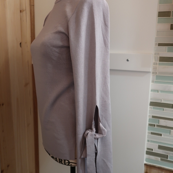 Mock Neck Bell Sleeve Top - Picture 4 of 6